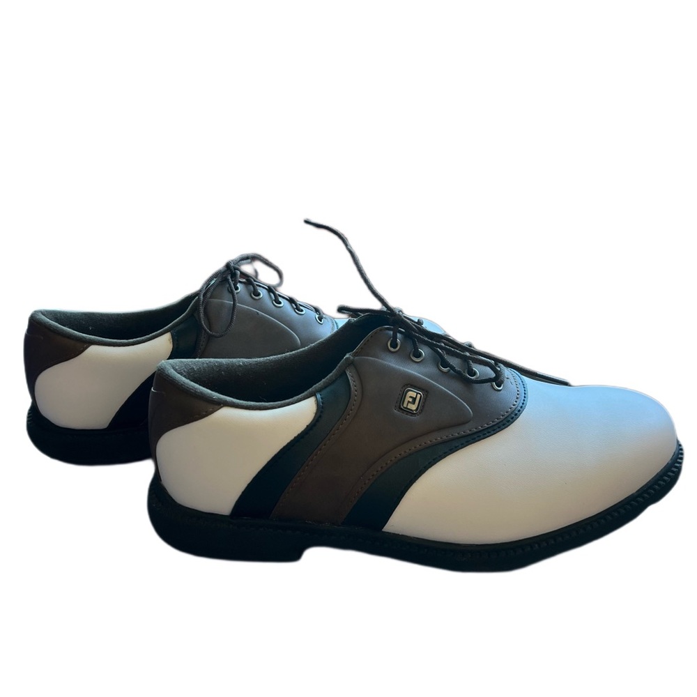Foot joy men’s classic golf shoes, 9 1/2 wide